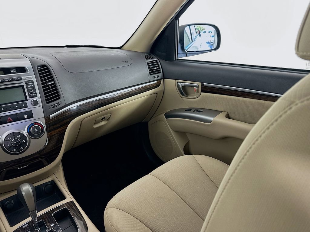 Used 2012 Hyundai Santa Fe GLS image 21