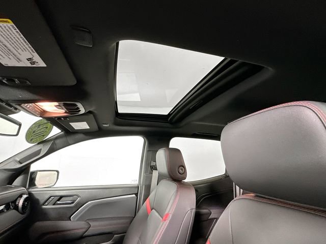 Used 2024 Chevrolet Colorado Z71 w/ Z71 Convenience Package 2 image 19