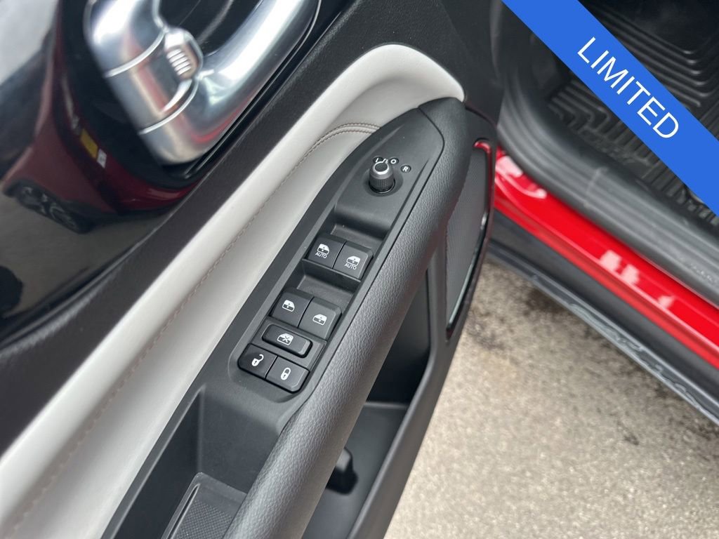 Used 2023 Jeep Compass Limited AWD/4WD image 10