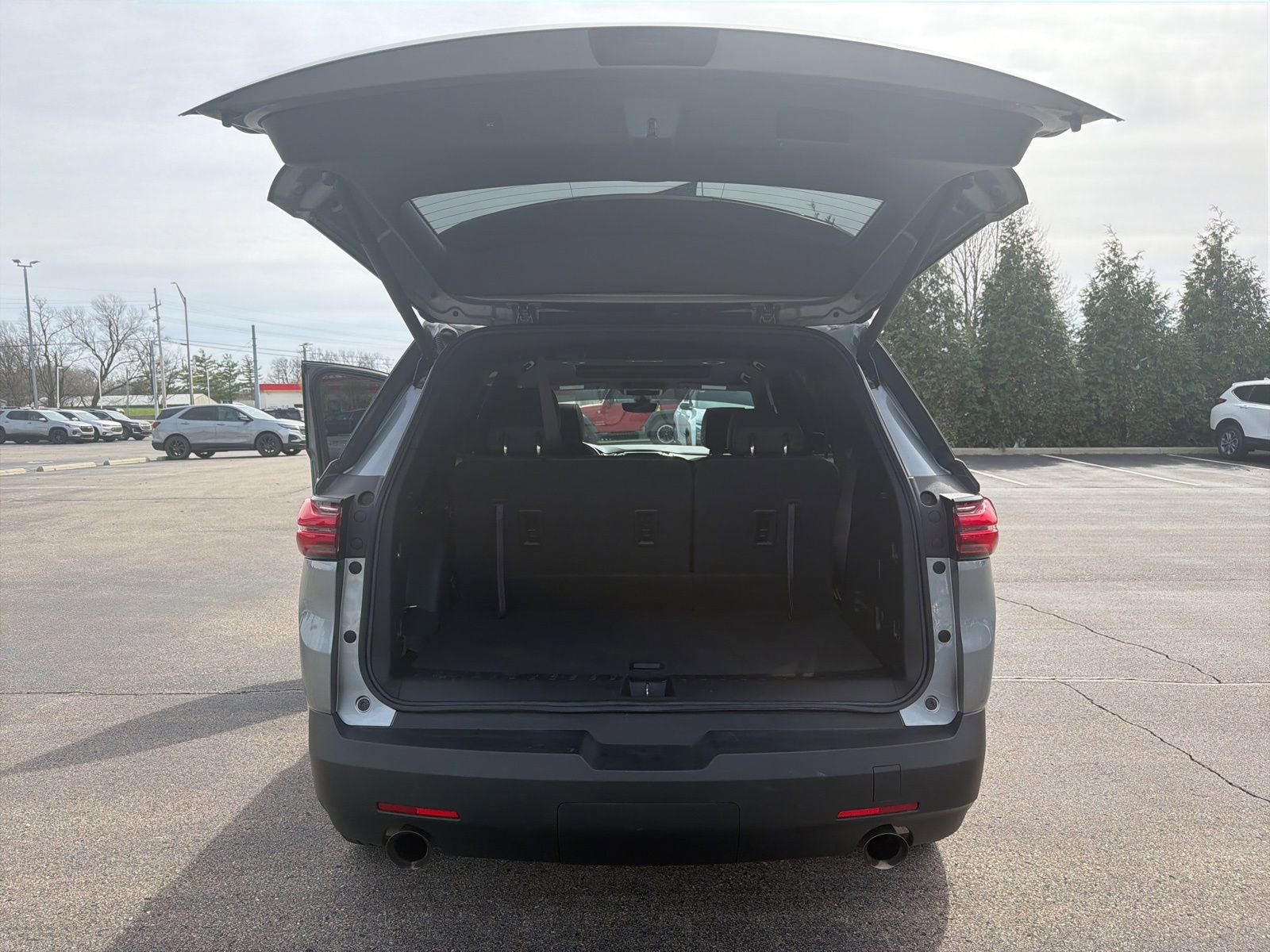 Certified 2023 Chevrolet Traverse RS w/ LPO, Cargo Package image 31