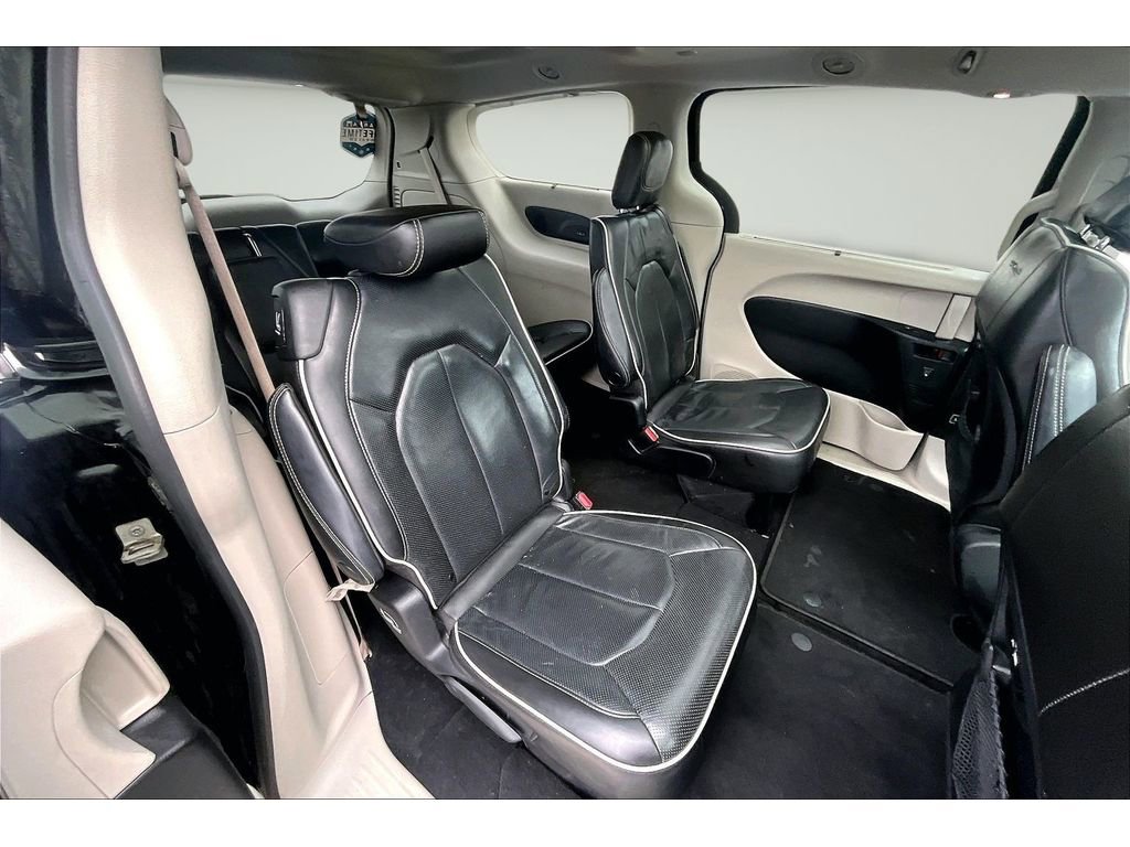 Used 2022 Chrysler Pacifica Limited image 24