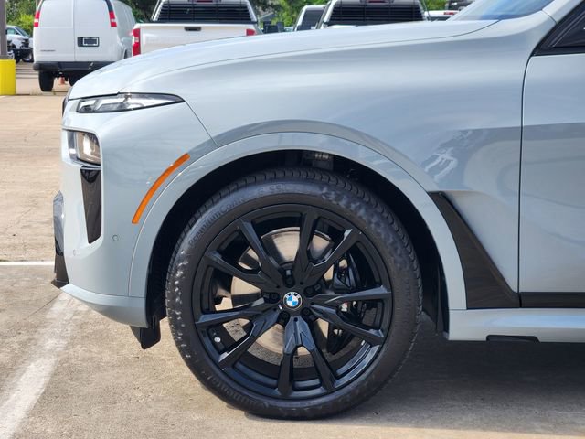 Used 2026 BMW X7 xDrive40i w/ M Sport Package image 8