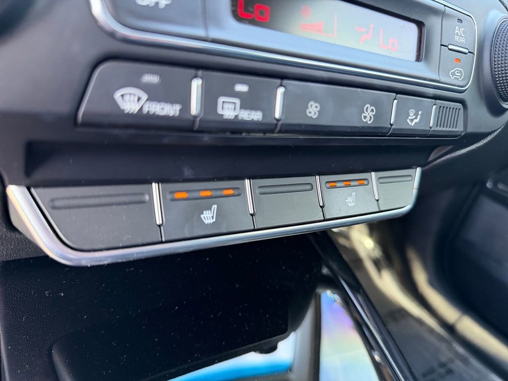 Used 2020 Kia Sorento SX AWD/4WD image 34