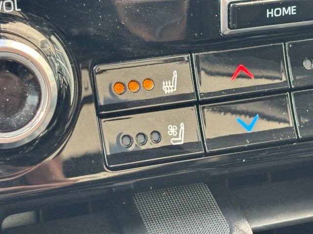 Used 2021 Toyota Highlander Platinum AWD/4WD image 23