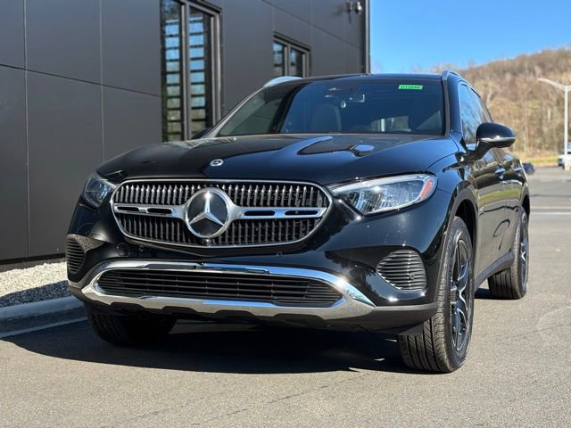 Used 2026 Mercedes-Benz GLC 300 4MATIC image 3