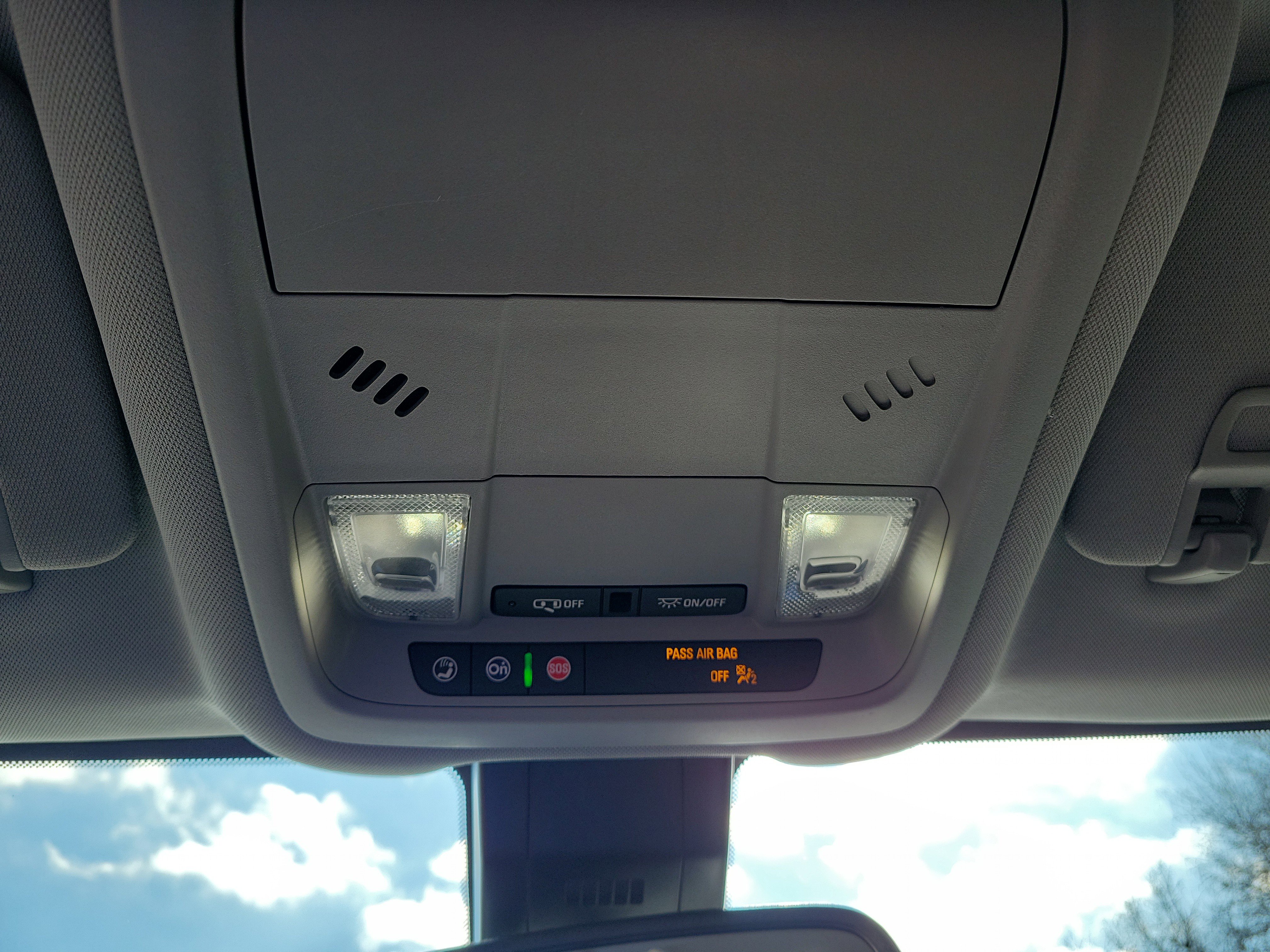 Used 2023 GMC Terrain SLE w/ Driver Convenience Package image 31