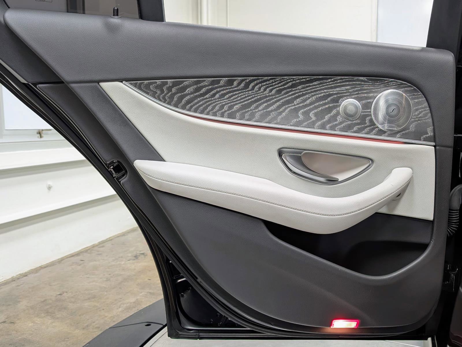 Used 2021 Mercedes-Benz E 450 4MATIC Sedan w/ Premium Package image 17