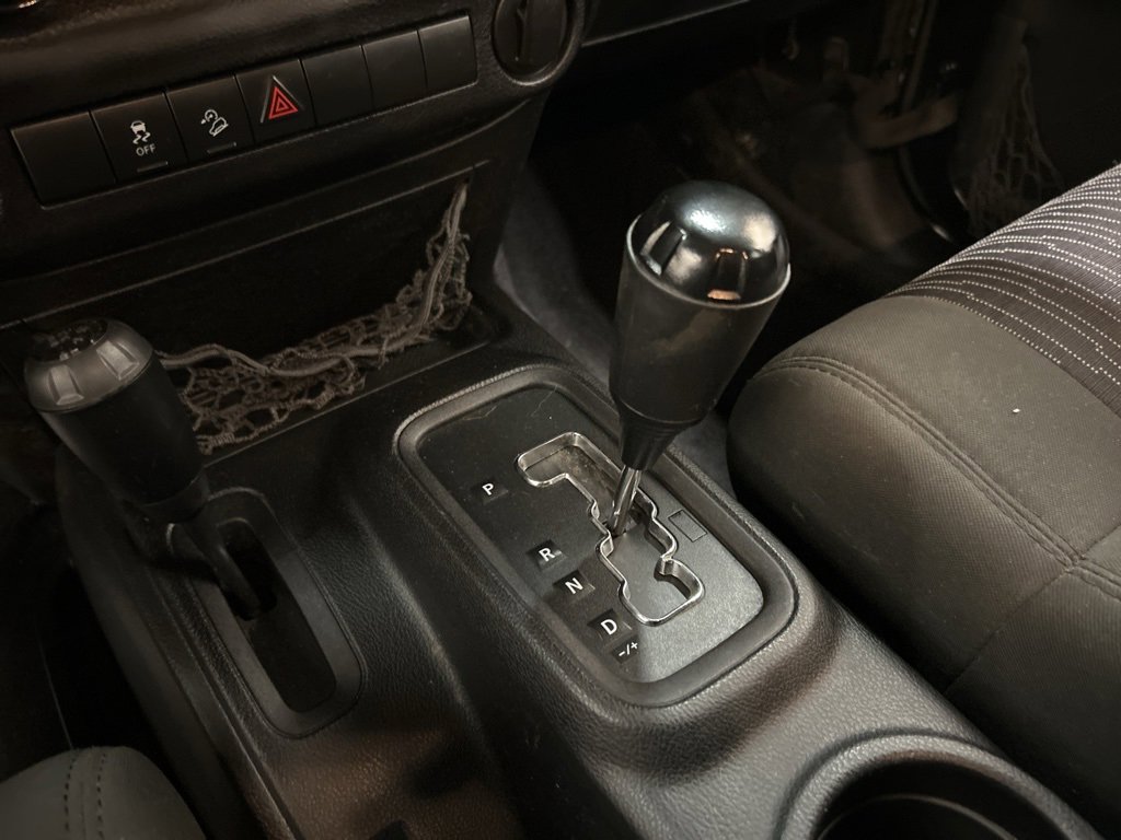 Used 2012 Jeep Wrangler Unlimited Sport image 21