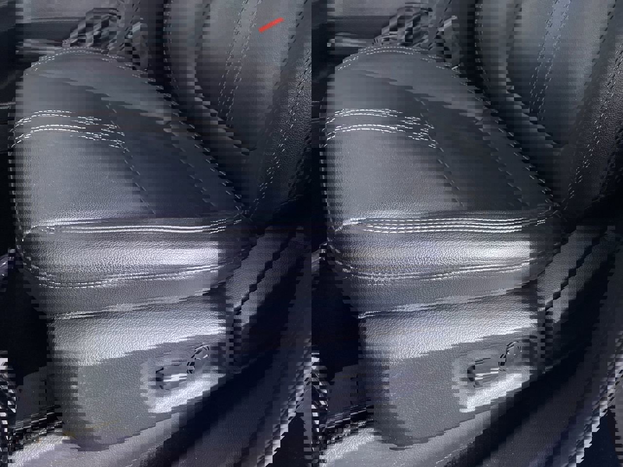 Used 2022 Ford Ranger Lariat w/ Equipment Group 501A High image 10