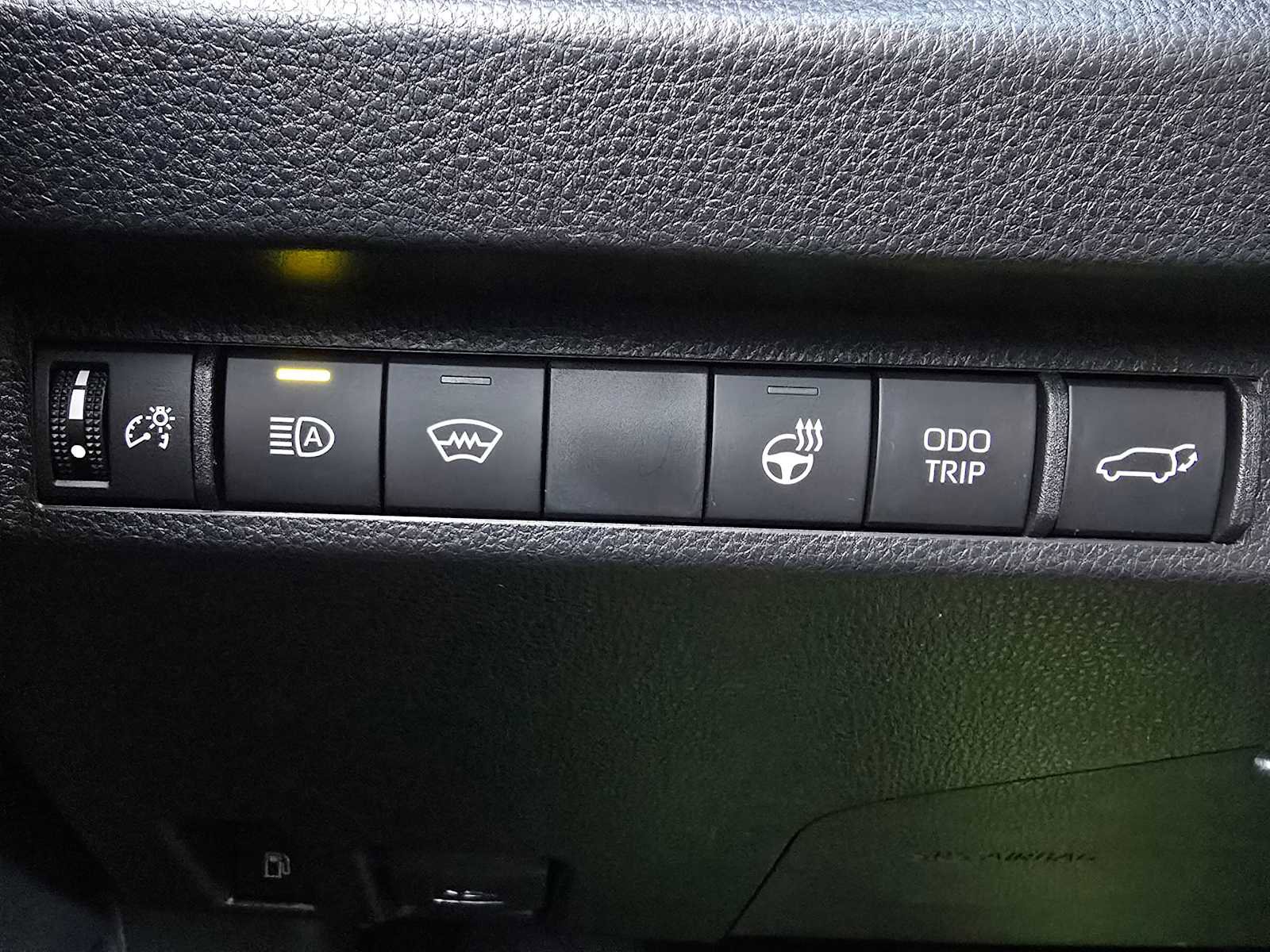 Certified 2025 Toyota RAV4 XSE image 34