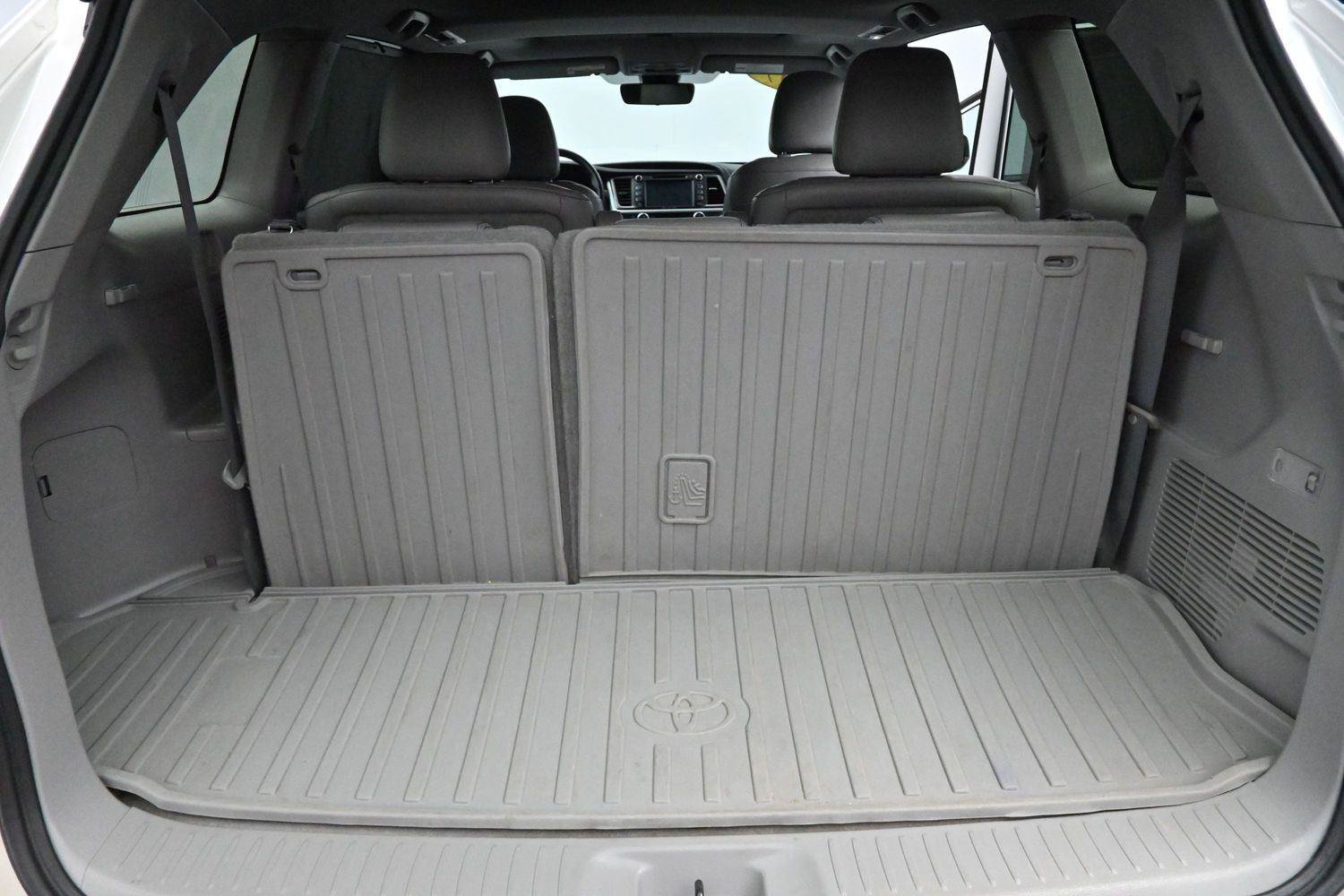 Used 2017 Toyota Highlander Limited w/ Protection Package #3 AWD/4WD image 9
