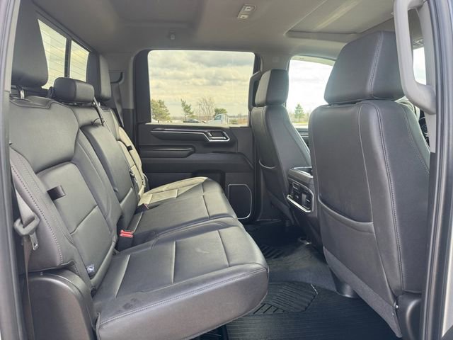 Used 2024 Chevrolet Silverado 2500 LTZ w/ LTZ Convenience Package AWD/4WD image 18