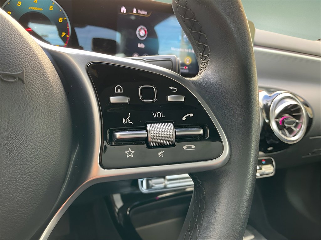 Used 2022 Mercedes-Benz A 220 4MATIC image 28