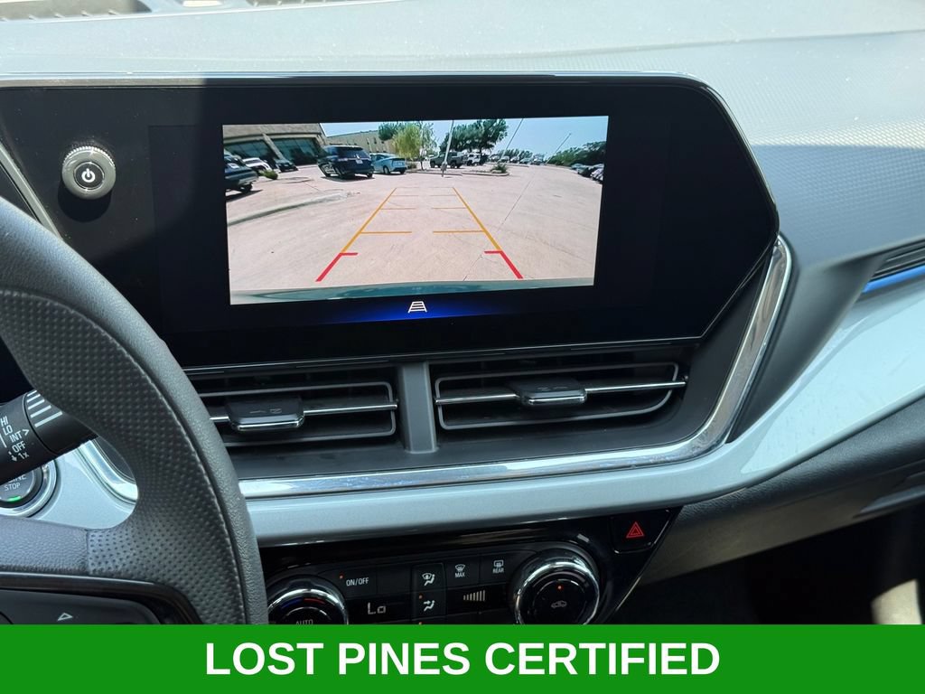 Used 2025 Chevrolet Trax LT FWD image 15