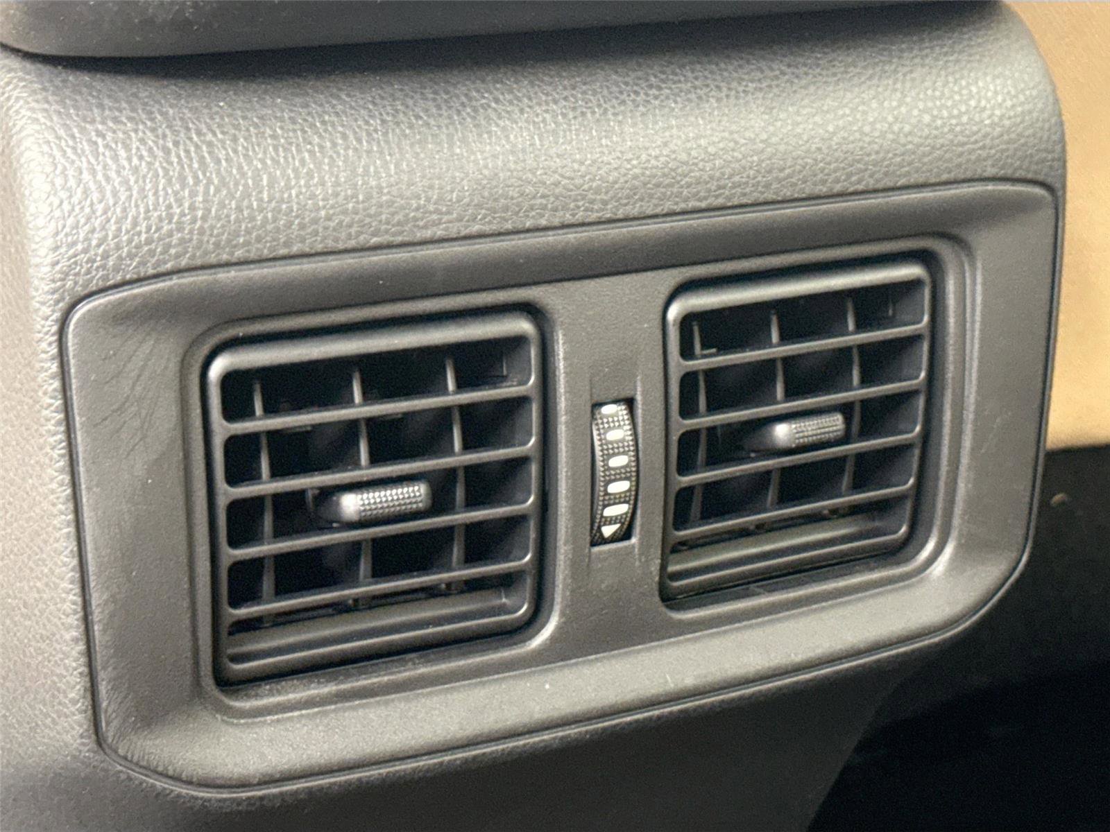 Used 2023 Toyota RAV4 LE image 34