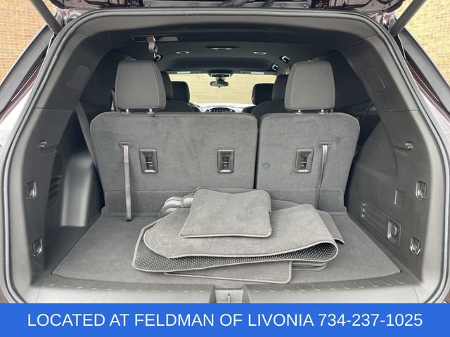 Used 2023 Chevrolet Traverse LT FWD image 24