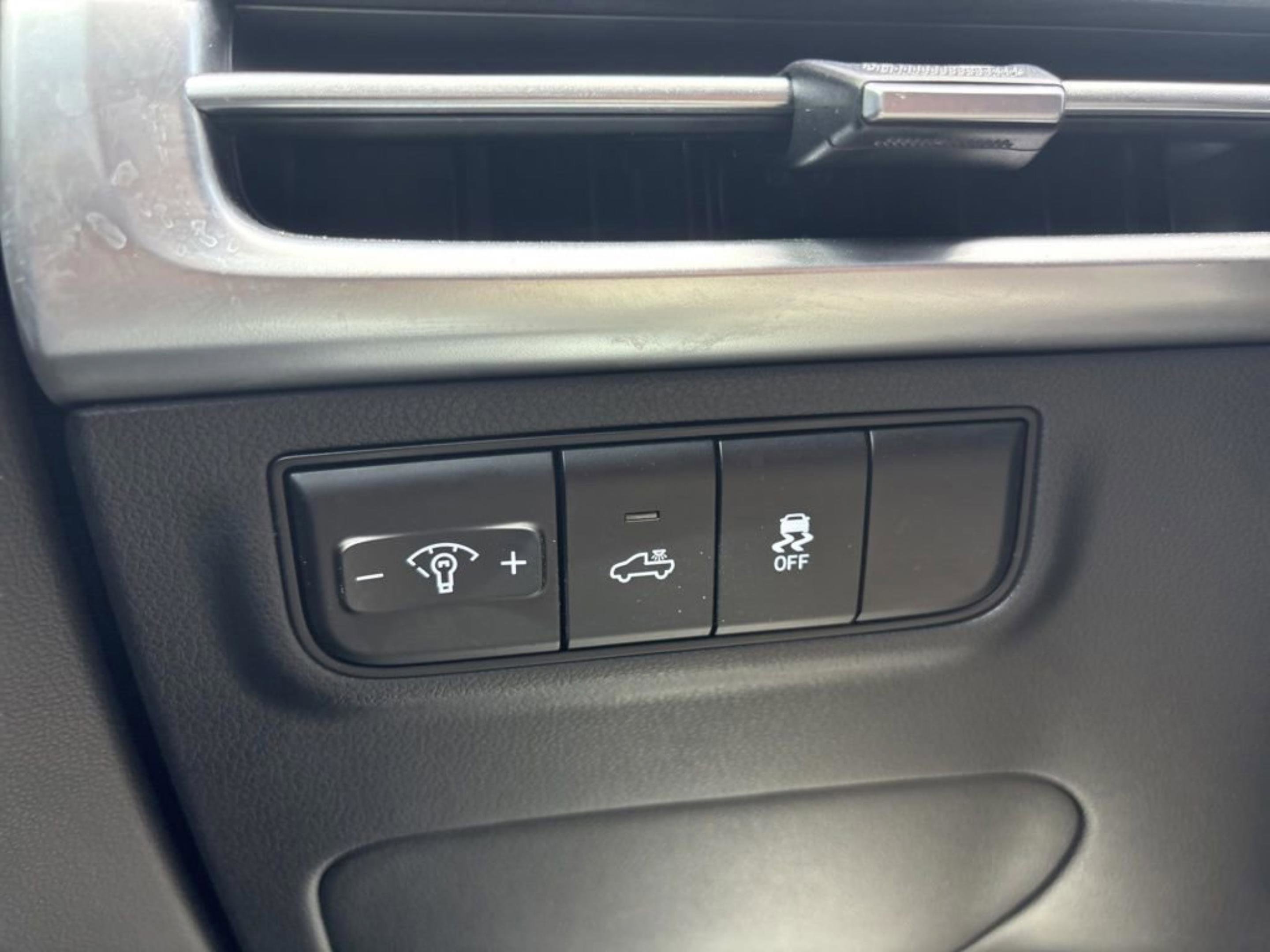 Used 2025 Hyundai Santa Cruz SEL image 23