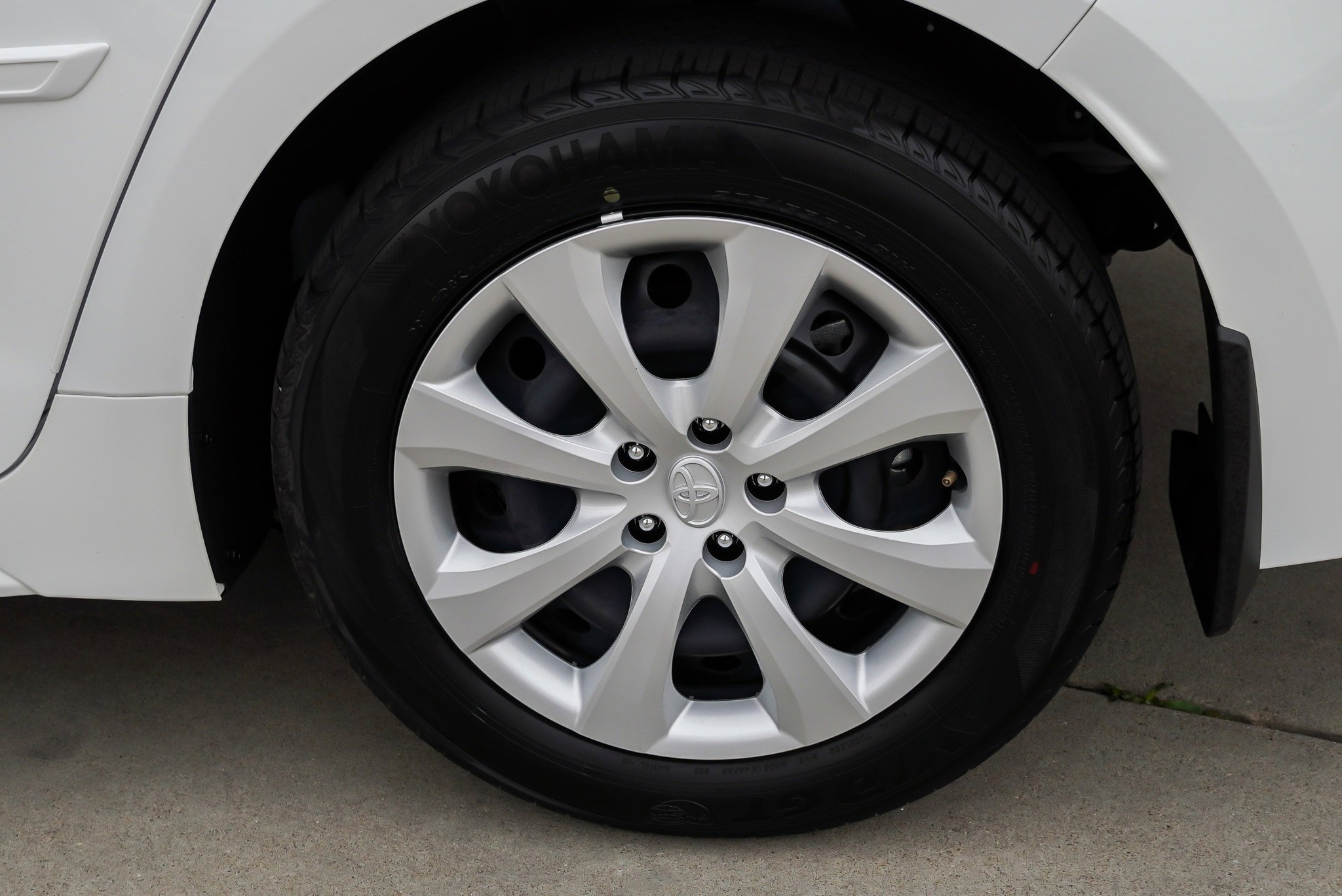 Certified 2025 Toyota Corolla LE w/ Carpet Mat Package (TMS) AWD/4WD image 13
