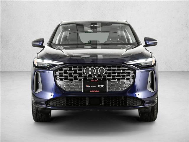 Certified 2025 Audi Q5 Premium w/ Convenience Package image 2