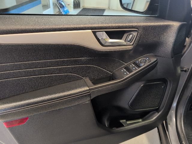 Certified 2021 Ford Escape SE AWD/4WD image 12