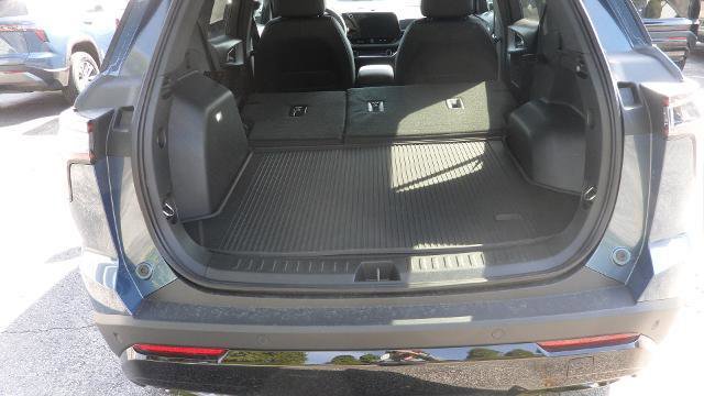 New 2026 Chevrolet Equinox RS w/ LPO, Floor Liner Package image 9