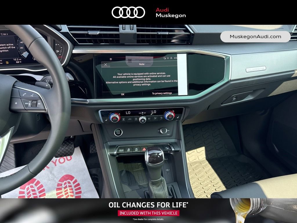 New 2025 Audi Q3 2.0T Premium image 19