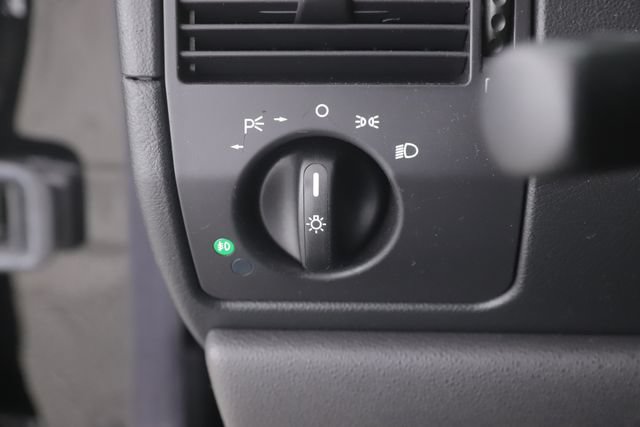 Used 2005 Chrysler Crossfire SRT-6 RWD image 19