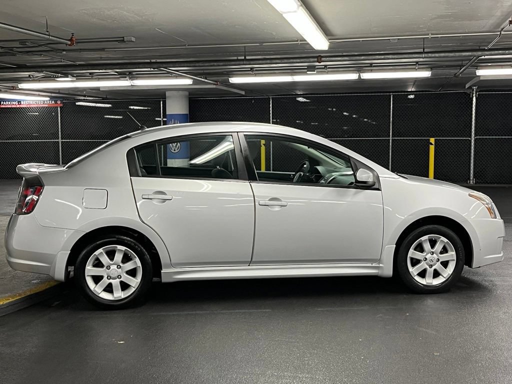 Used 2012 Nissan Sentra 2.0 SR FWD image 32