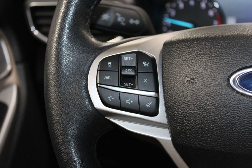 Used 2024 Ford Explorer Limited image 39