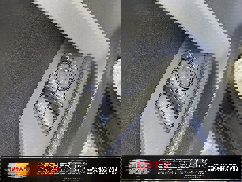 Used 2023 Chevrolet Camaro LT w/ RS Package image 12