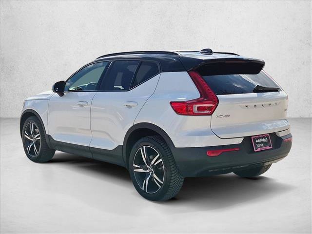 Used 2022 Volvo XC40 T5 R-Design w/ Advanced Package AWD/4WD image 8