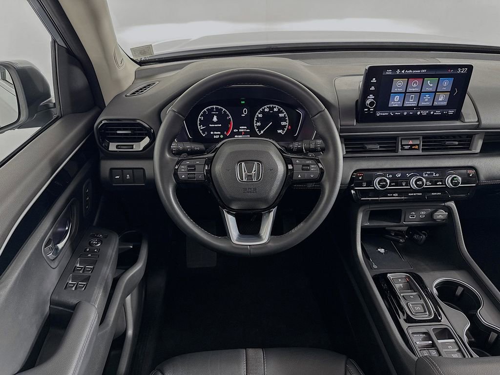 Certified 2023 Honda Pilot Touring image 18