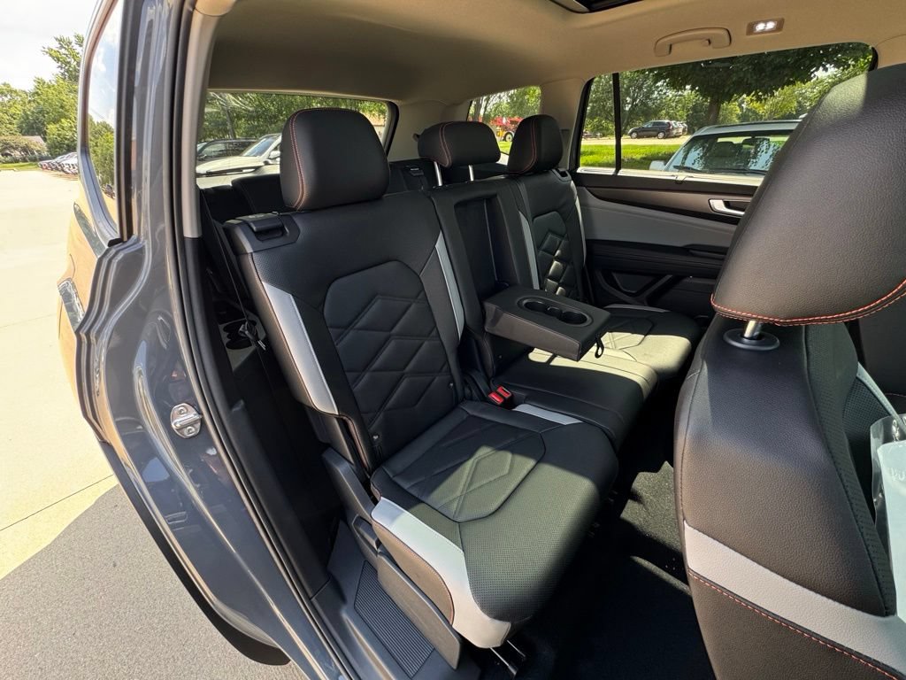 New 2026 Volkswagen Atlas Peak Edition AWD/4WD image 24