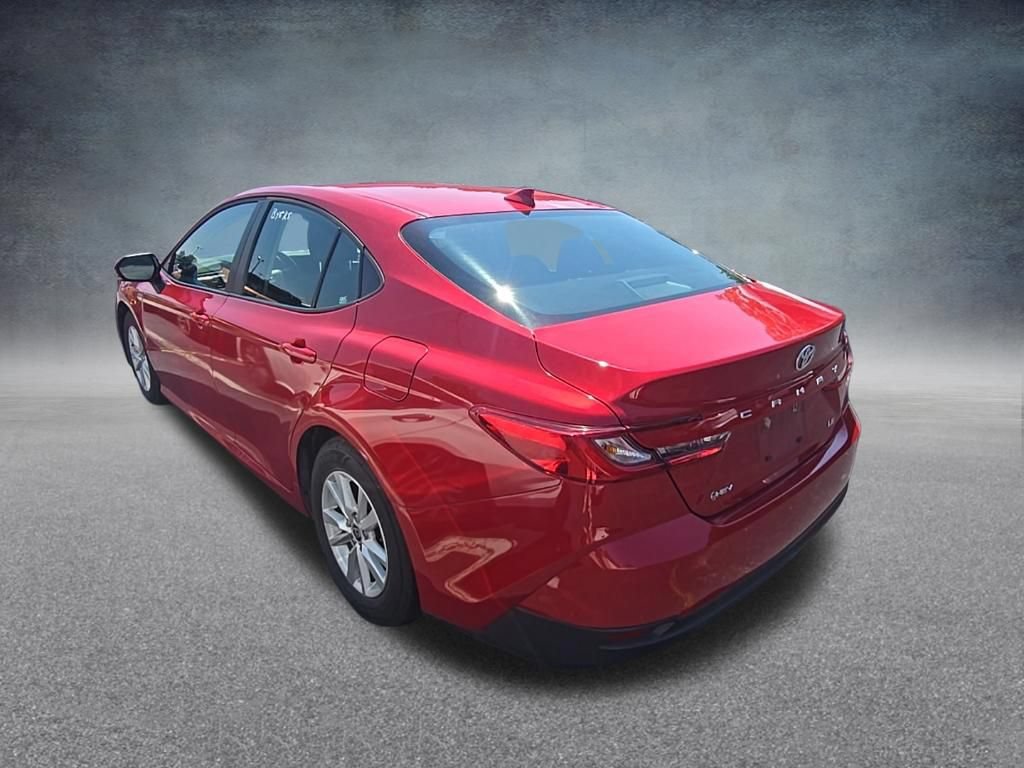 Used 2025 Toyota Camry LE FWD image 4