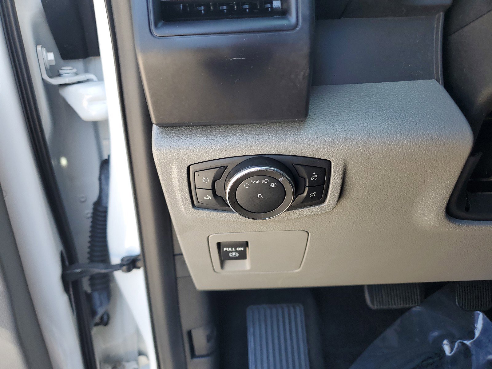 Used 2020 Ford F150 XL w/ Equipment Group 101A Mid AWD/4WD image 26