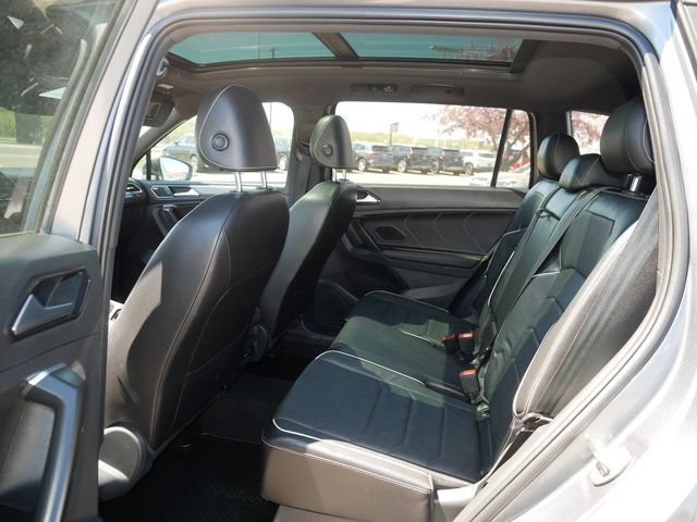 Certified 2023 Volkswagen Tiguan SEL R-Line AWD/4WD image 16