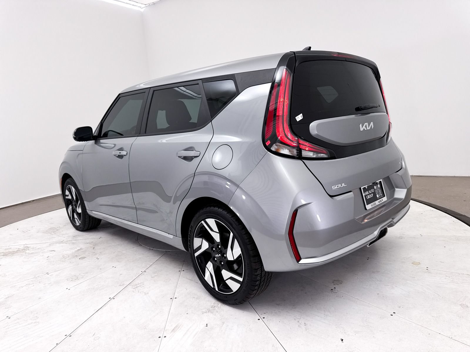 Certified 2023 Kia Soul GT-Line FWD image 17