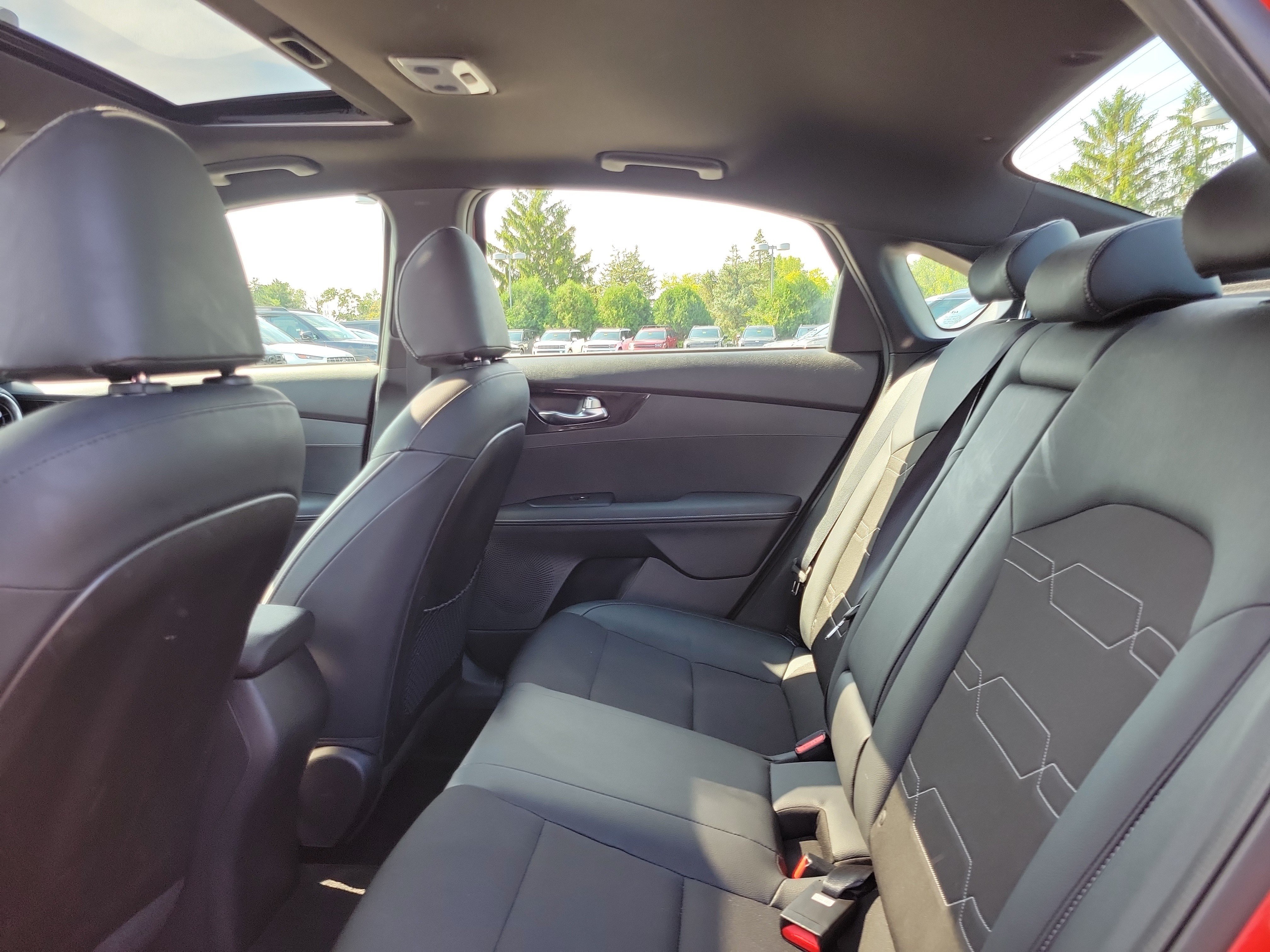 Used 2022 Kia Forte GT-Line w/ GT-Line Premium Package FWD image 11