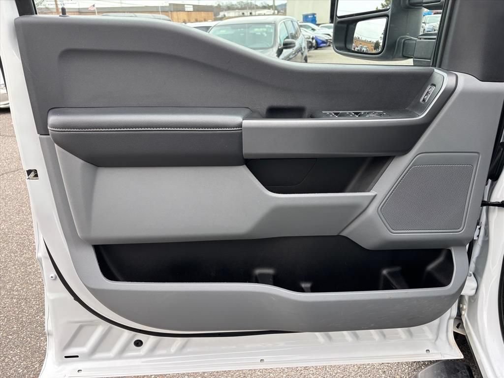Used 2025 Ford F250 XLT AWD/4WD image 8