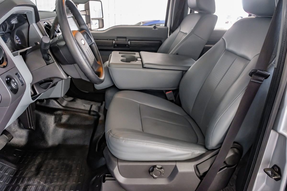 Used 2014 Ford F450 XL w/ Power Equipment Group image 28