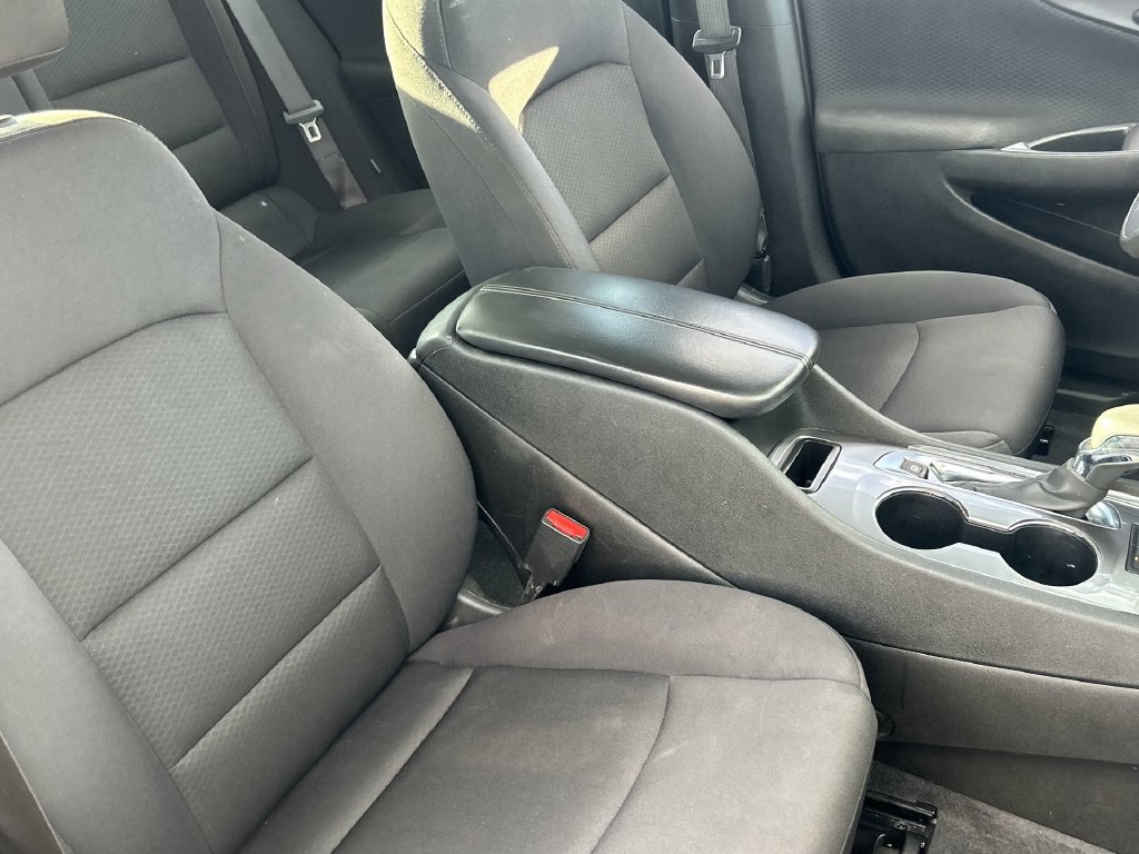 Used 2024 Chevrolet Malibu LT FWD image 20