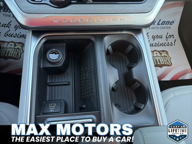 New 2025 Ford Expedition Max Platinum w/ Driver's Package image 37
