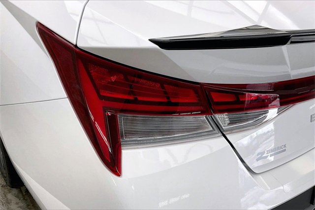 Used 2025 Hyundai Elantra SEL image 26