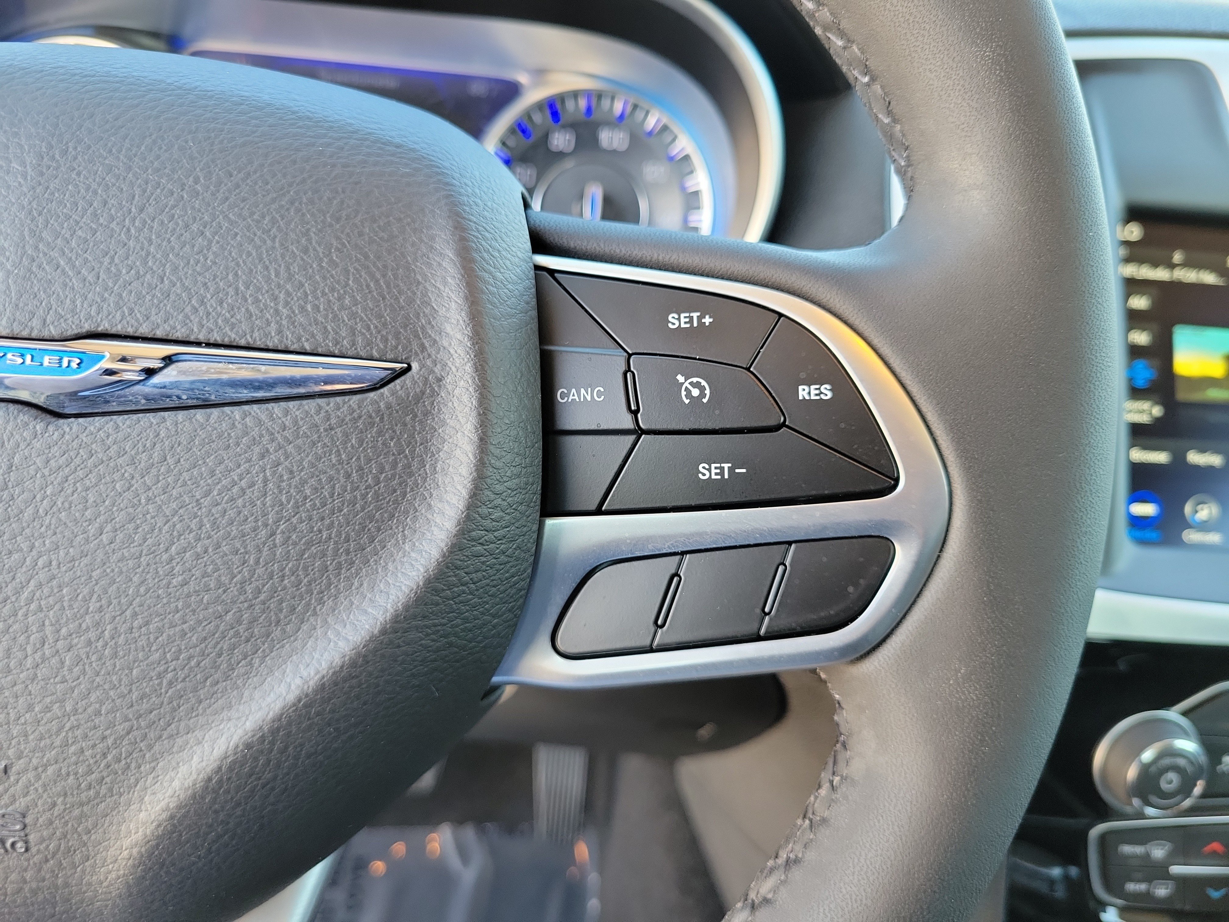 Used 2023 Chrysler 300 Touring L RWD image 20