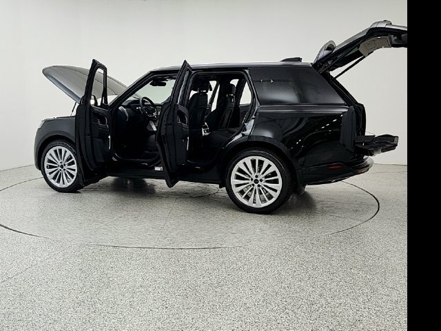 New 2026 Land Rover Range Rover SE AWD/4WD image 12