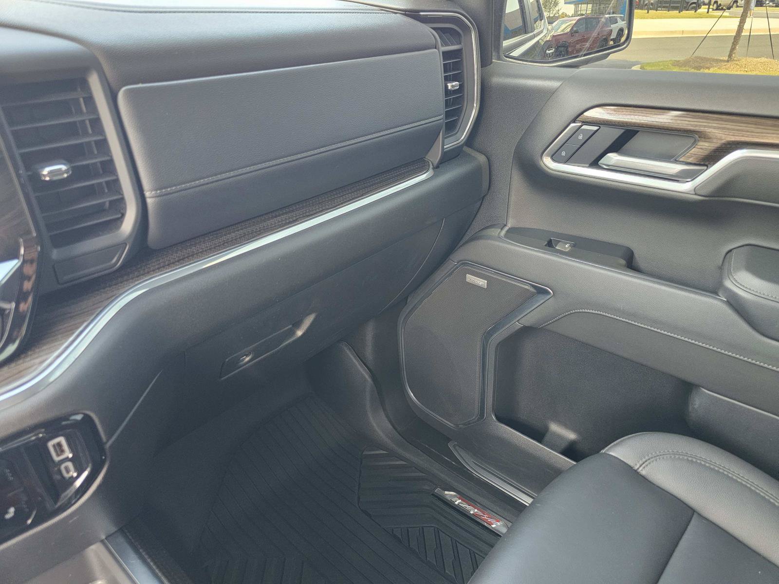 Used 2025 Chevrolet Silverado 1500 RST w/ RST All Star Premium Package AWD/4WD image 28