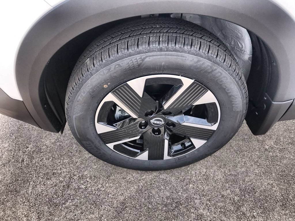 New 2026 Nissan Kicks SV w/ SV Premium Package AWD/4WD image 10