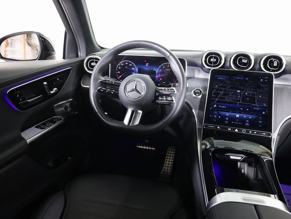 Used 2024 Mercedes-Benz GLC 300 4MATIC image 36