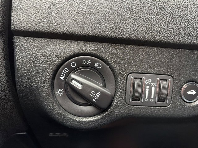 Used 2018 Dodge Charger GT image 27