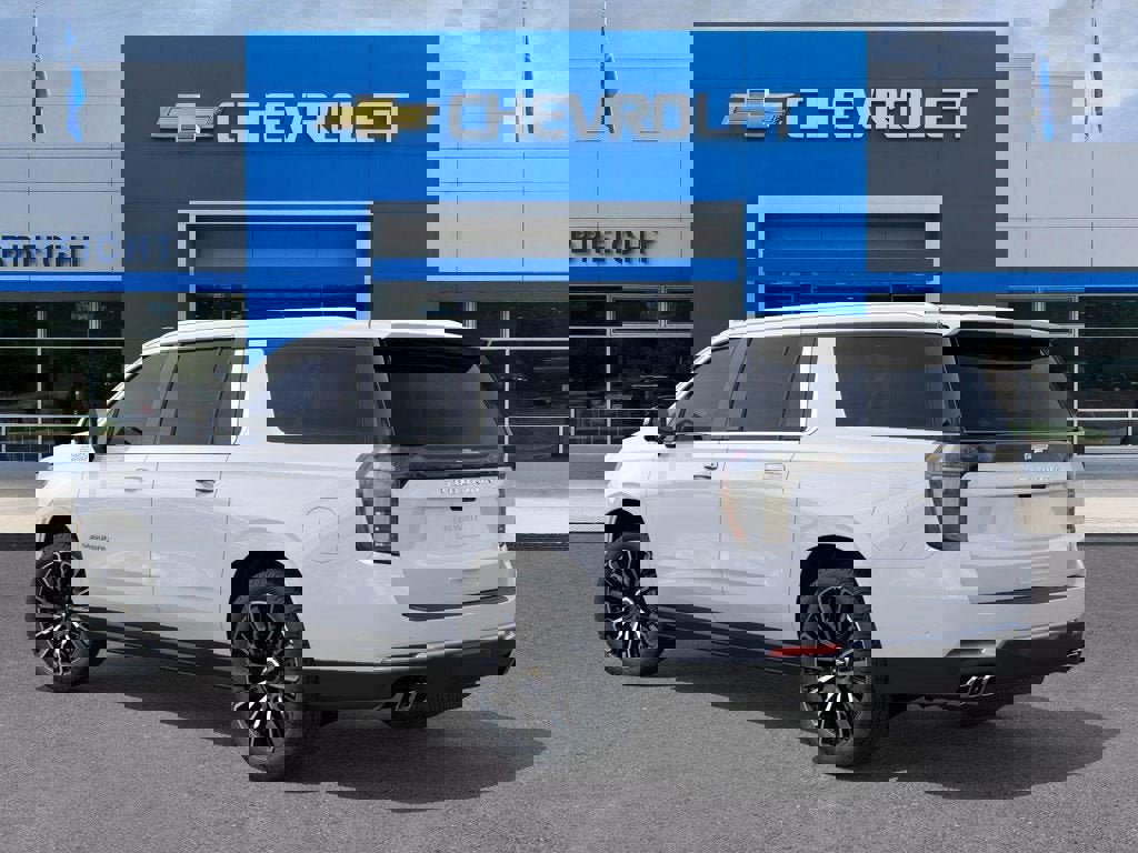 New 2026 Chevrolet Suburban High Country image 3